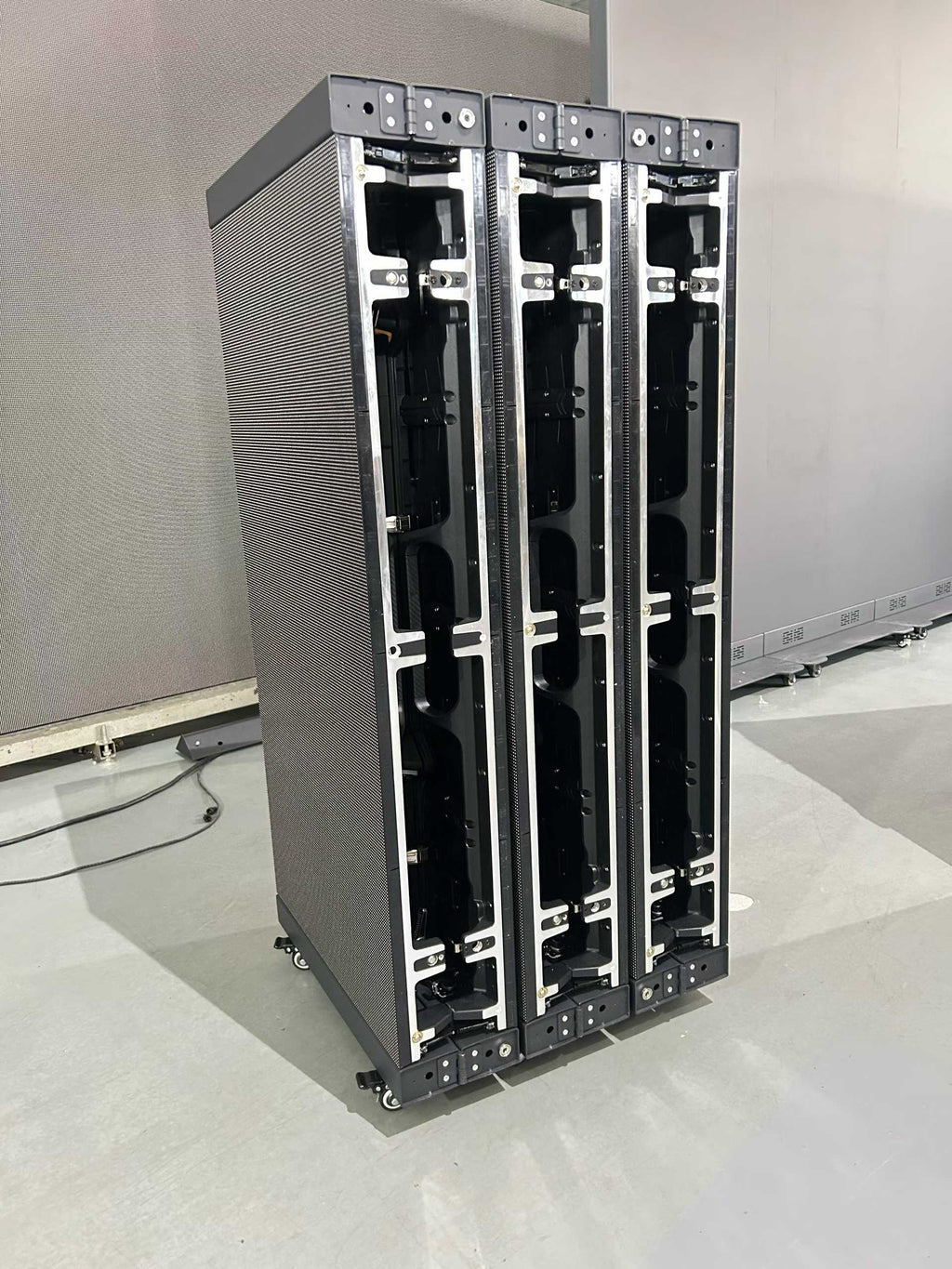 Foldable LED Reception Display | Scalable Front Desk Screen for Events & Rental