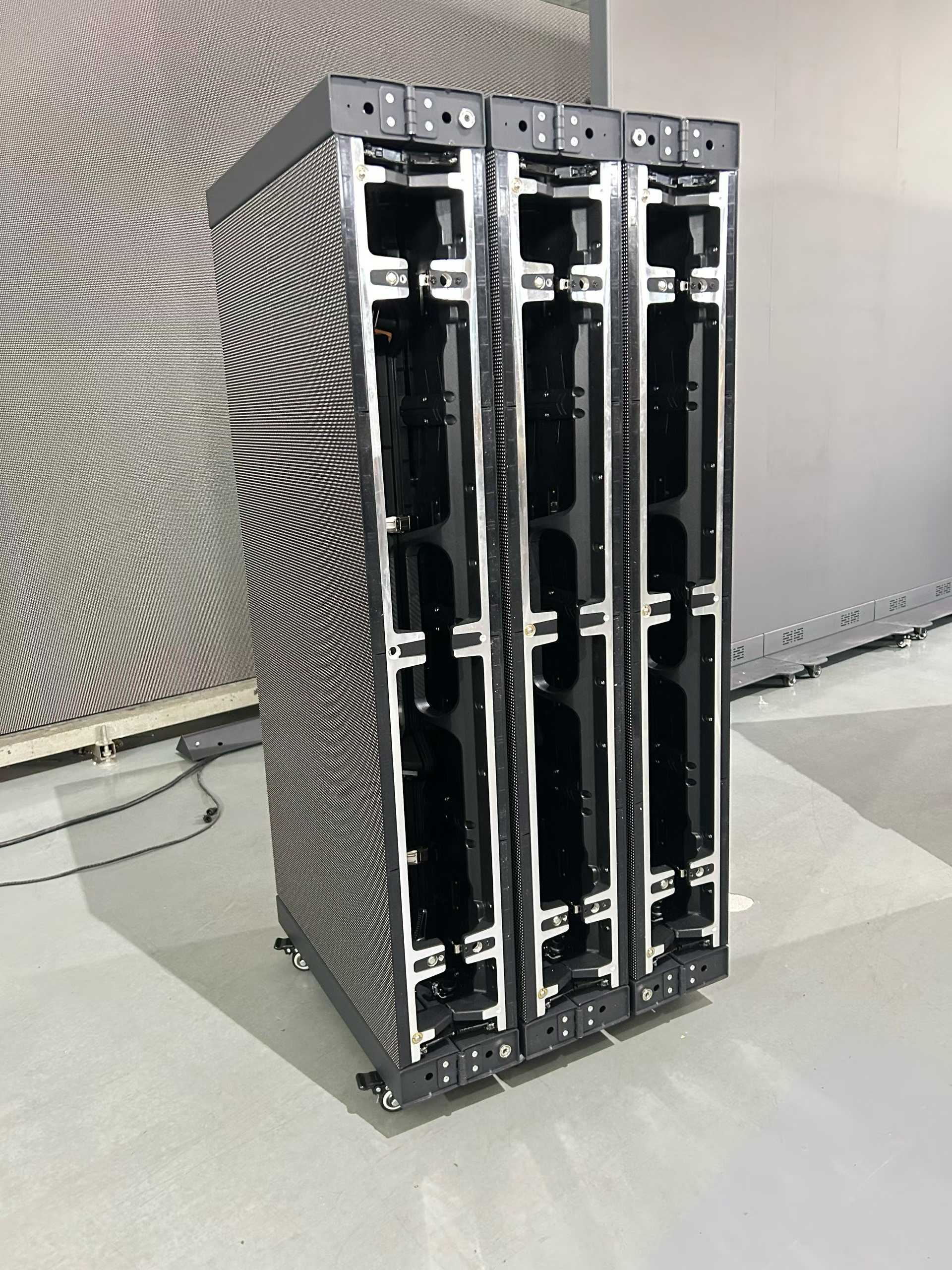 Foldable LED Reception Display | Scalable Front Desk Screen for Events & Rental