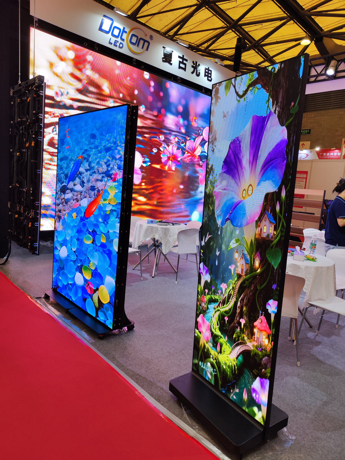 Dotcom Ultra-Thin Double-Sided LED Poster Display | Dual-Sided Digital Signage