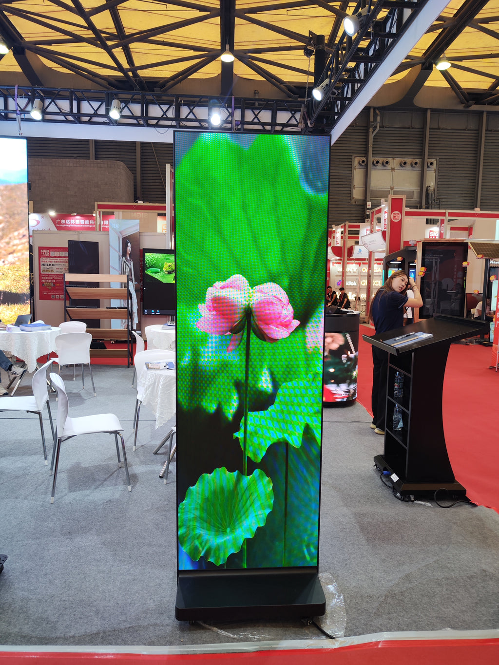 Dotcom Ultra-Thin Double-Sided LED Poster Display | Dual-Sided Digital Signage