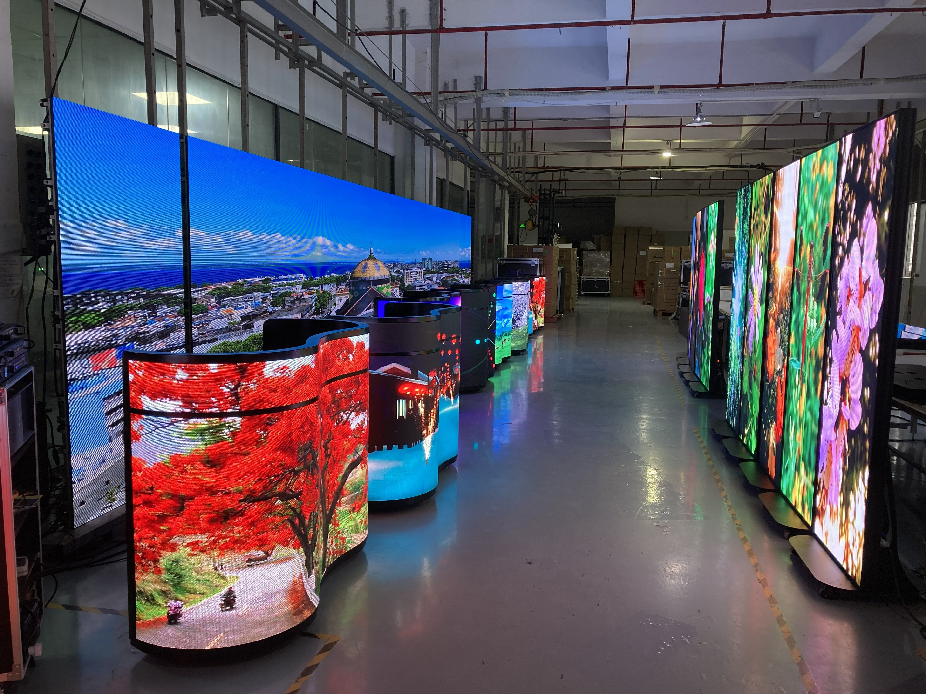 Dotcom LED Reception Display P1.53 – Dynamic Content, Customizable