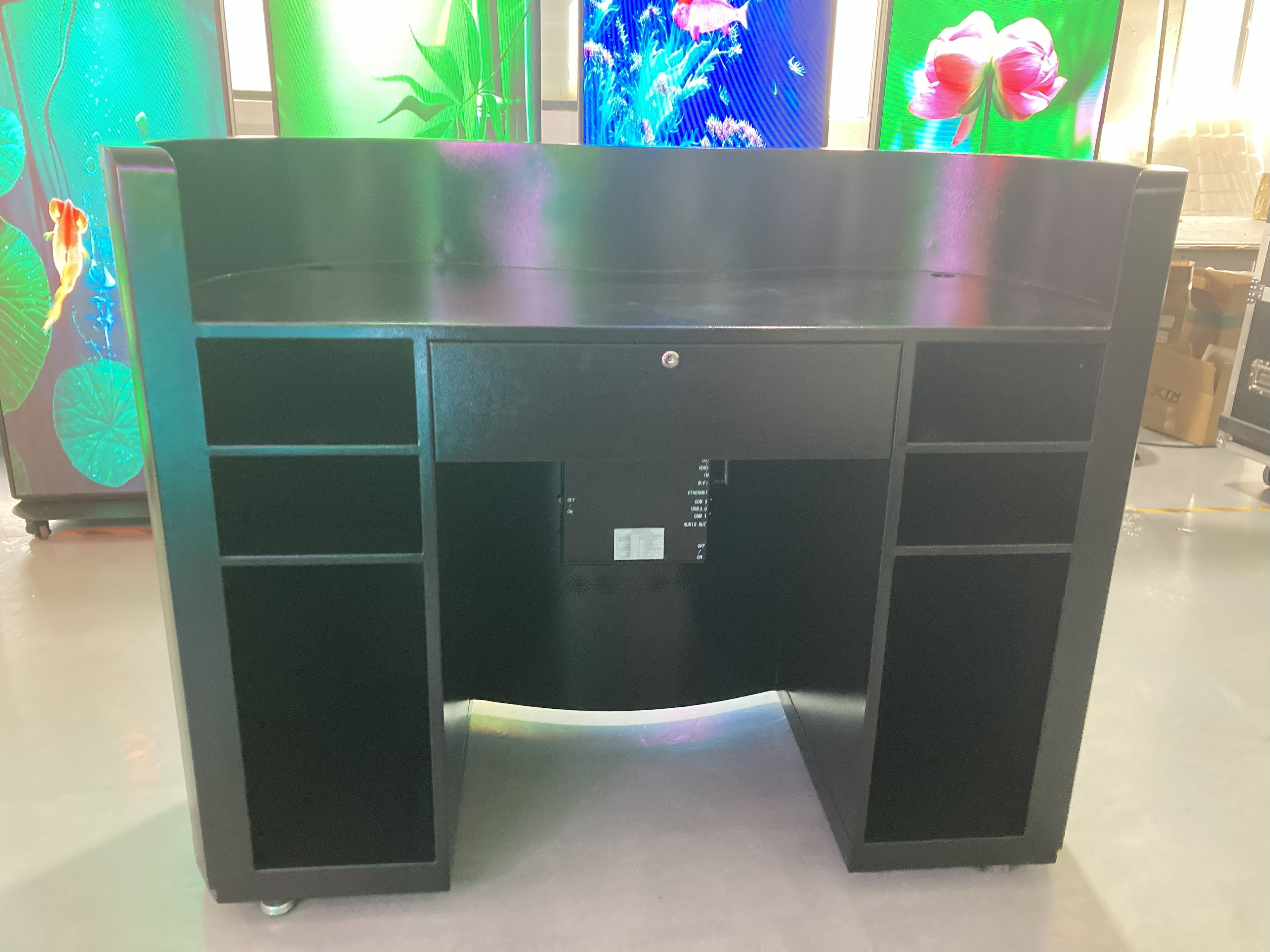 Dotcom LED Reception Display P1.53 – Dynamic Content, Customizable