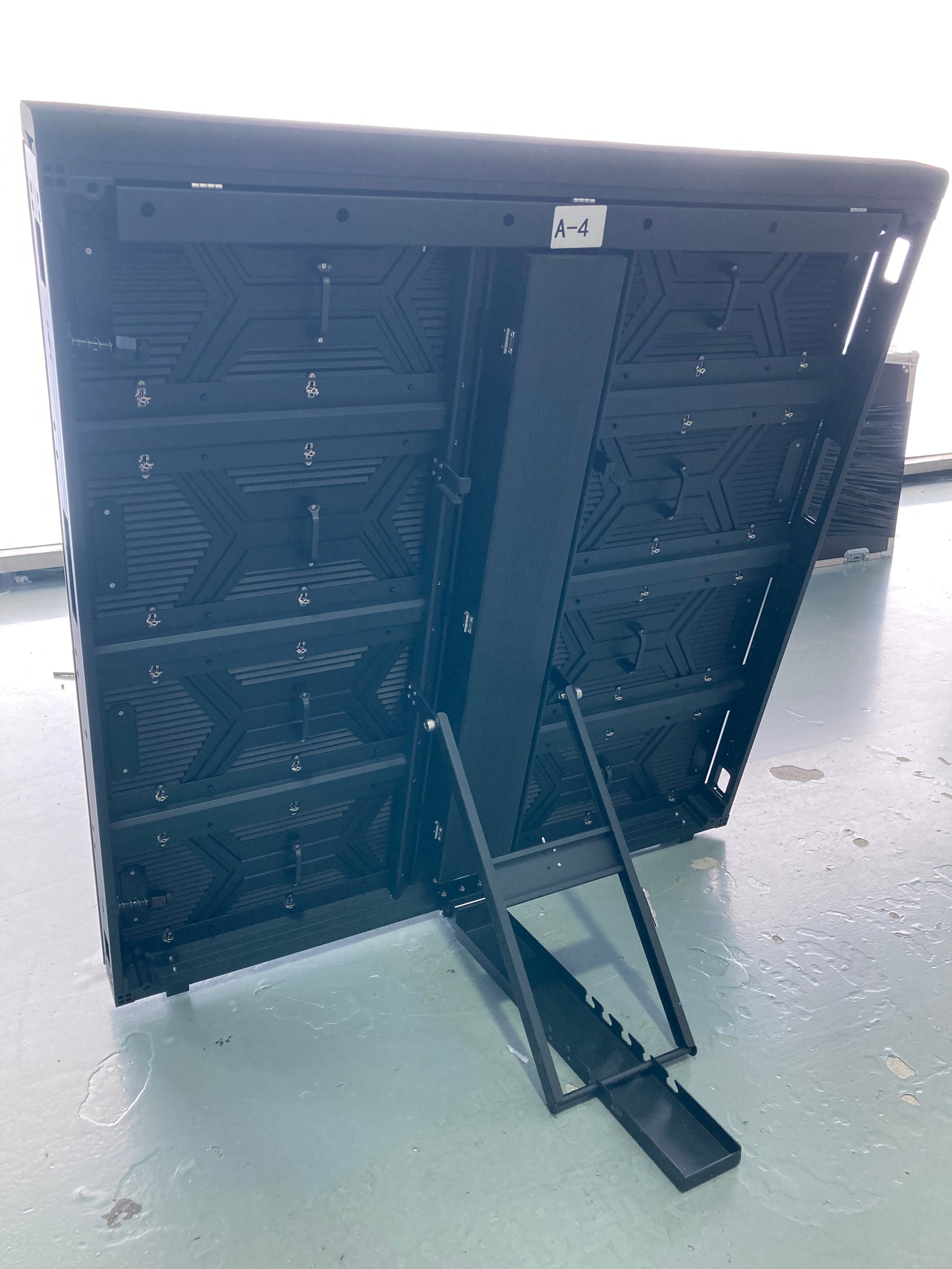 Outdoor Sports Stadium LED Display | P5 / P6.67 / P8 / P10 | 5500–7000 nits | IP65