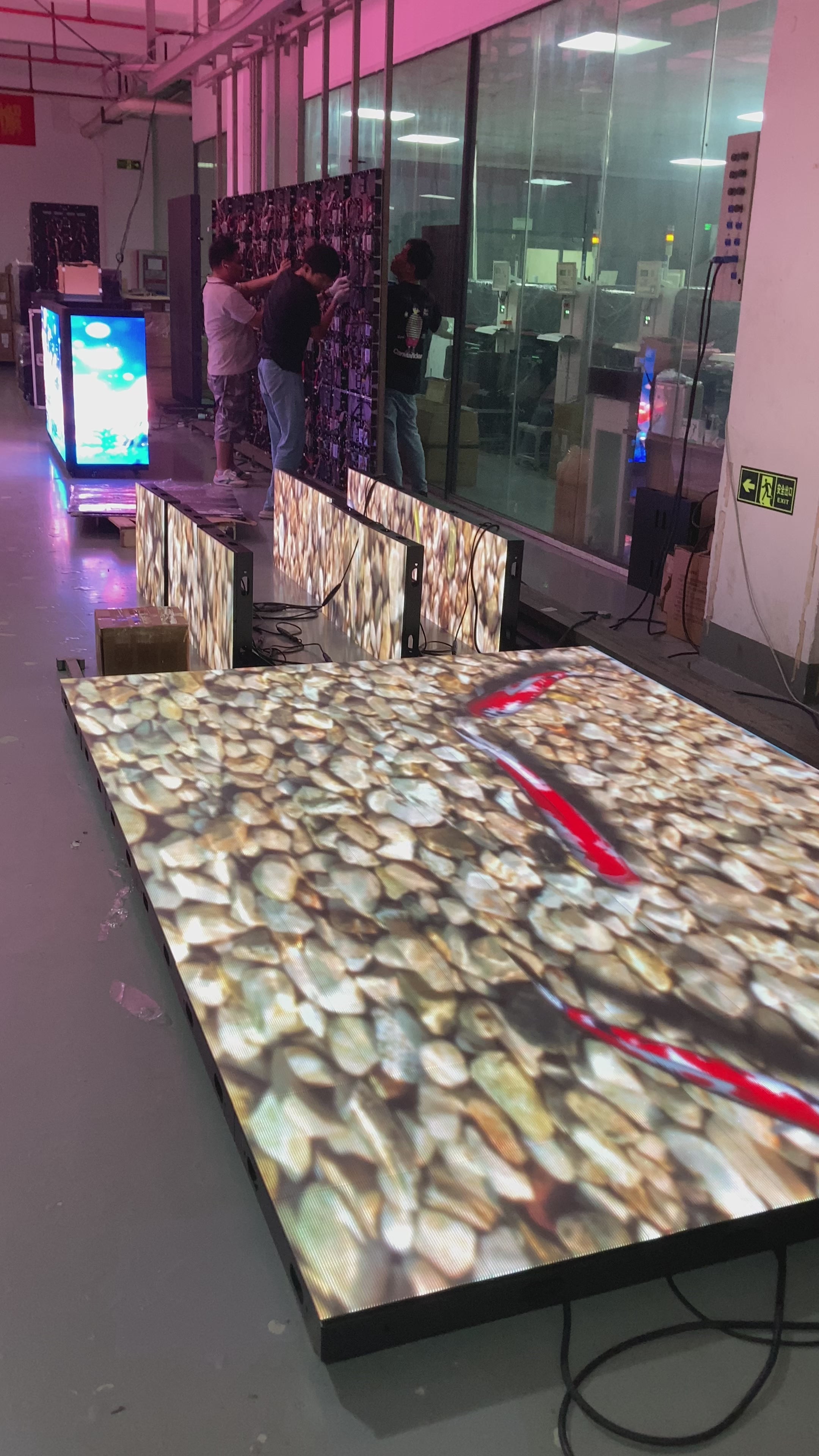 Interactive & Non-Interactive LED Floor Tile Display | P2.5 / P2.976 / P3.91 | 300–2000 nits | 3840Hz